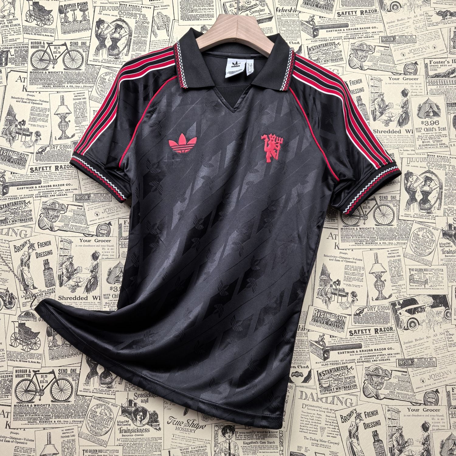 Manchester United Originals Retro Lifestyle Kit Black