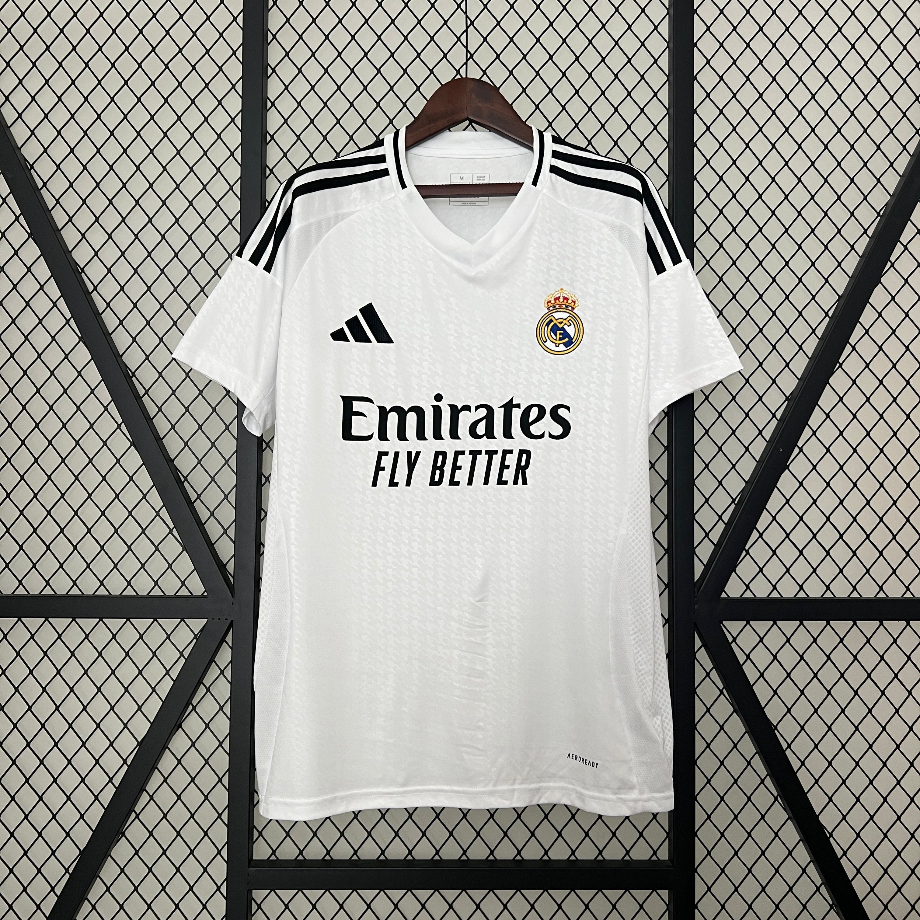 24/25 Real Madrid home