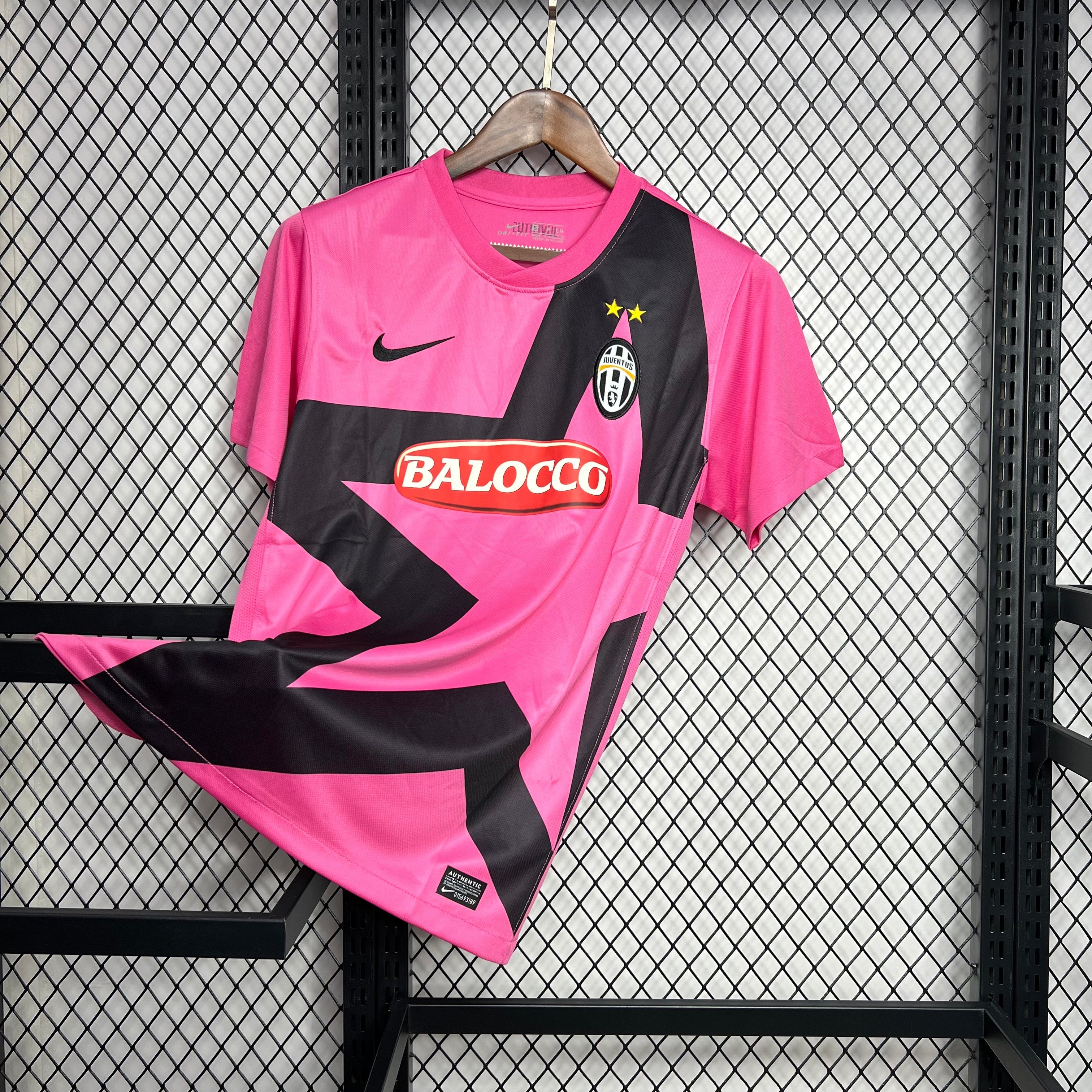 Juventus 2011/12 Away Retro